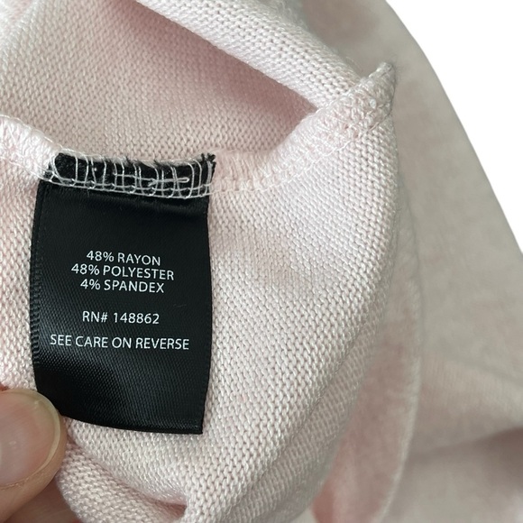 Torrid Super Soft Plush Light Pink Sweater Women’s Size 1 (1X) 16 / 18 Cowl Neck - Picture 8 of 9